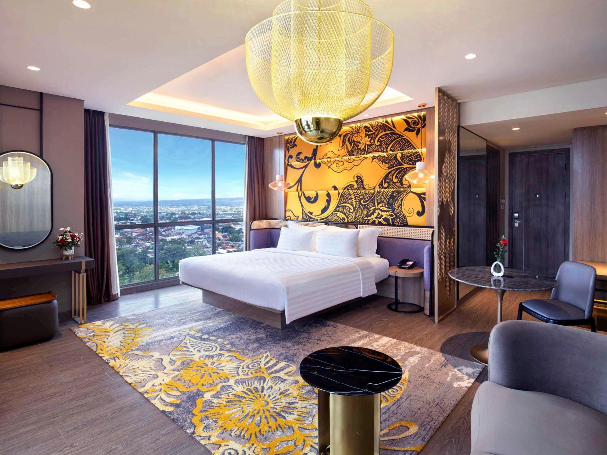 Grand Mercure Hotel